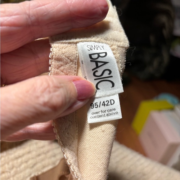 Simply Basic Ivory Full Support Underwire Cotton Blend Comfort Straps Bra Sz 42D - Picture 4 of 5